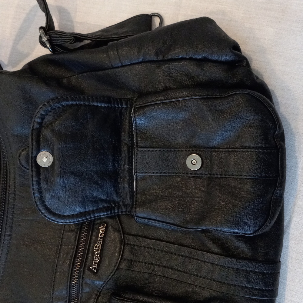 Hobo Backpack - Picture 14 of 16